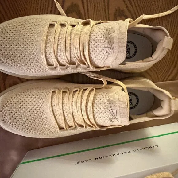 Athletic Propulsion Labs APL Techloom Breeze Champagne Sneakers Size 8 NEW - Picture 2 of 6